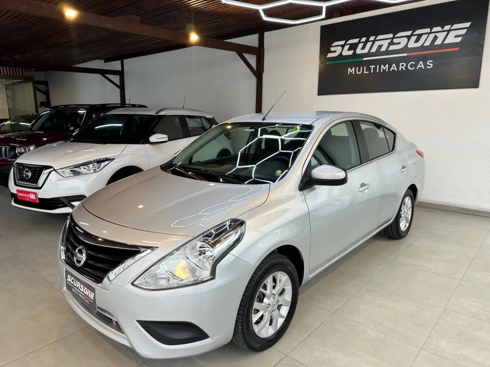 Nissan VERSA SV 1.6 16V FlexStart 4p Aut.